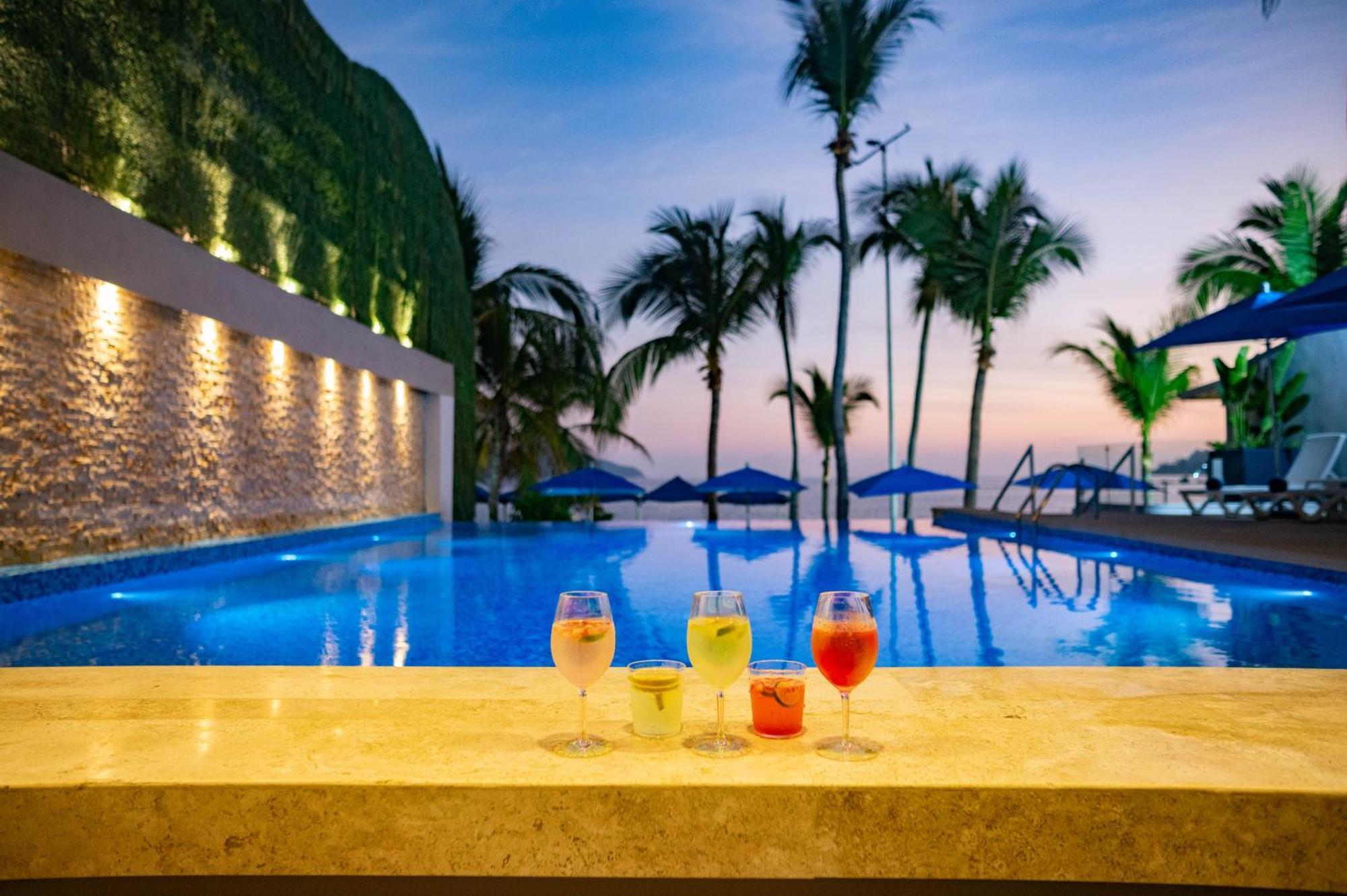 Ritz Acapulco All Inclusive 외부 사진 Infinity pool at the hotel